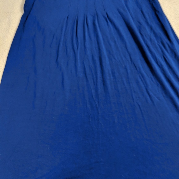 Top - Picture 2 of 5